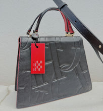 Load image into Gallery viewer, Pre-owned Carolina Herrera Crossbody bag (includes 2 straps)
