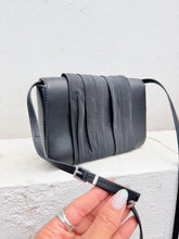 Load image into Gallery viewer, Pre-owned Carolina Herrera Crossbody Bag
