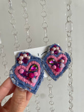 Load image into Gallery viewer, Jean heart earrings
