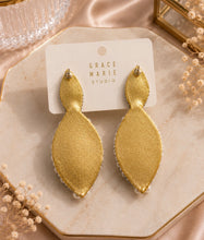 Load image into Gallery viewer, Marbella Handmade Pearl Drops

