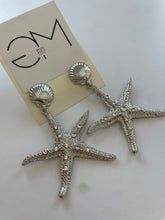 Load image into Gallery viewer, Isabela Summer Earrings
