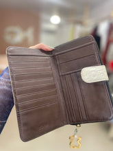 Load image into Gallery viewer, Pre-Owned Tous Wallet
