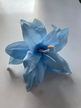 Load image into Gallery viewer, Blue Flower
