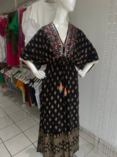 Load image into Gallery viewer, India Maxi Dress One Size
