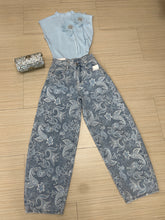 Load image into Gallery viewer, Paisley Bloom Balloon Jean (stretch jean)
