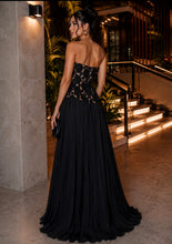 Load image into Gallery viewer, Ines Formal Dress

