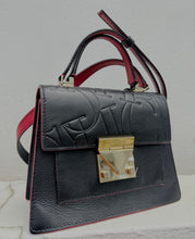 Load image into Gallery viewer, Pre-owned Carolina Herrera Crossbody bag (includes 2 straps)
