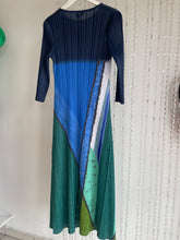 Load image into Gallery viewer, Pleated Dress
