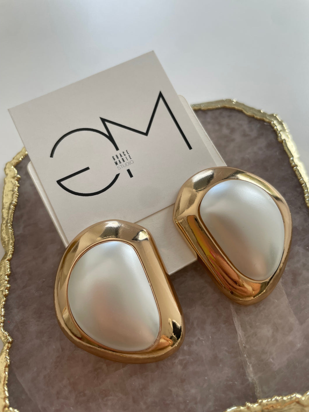 Pearl Buttons