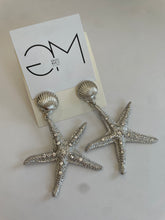 Load image into Gallery viewer, Isabela Summer Earrings
